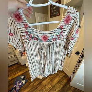 savanna jane women’s size small flowy shirt